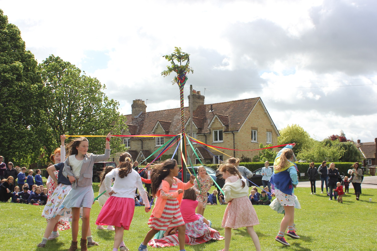 MAYPOLE 2014 036